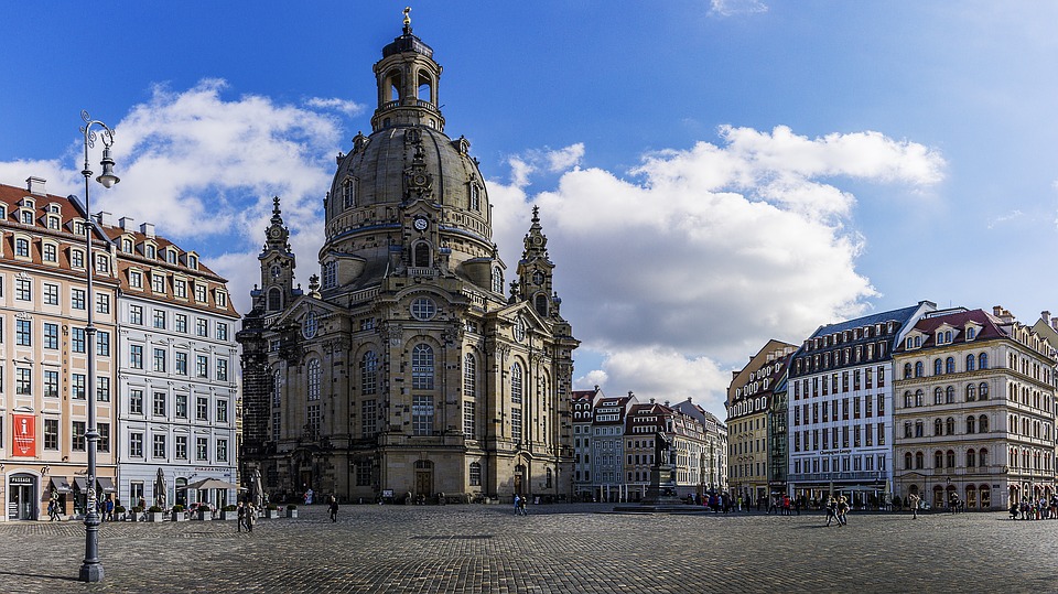 frauenkirche-1252472_960_720